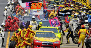 Witness Electrifying Speed at the Pure Michigan 400